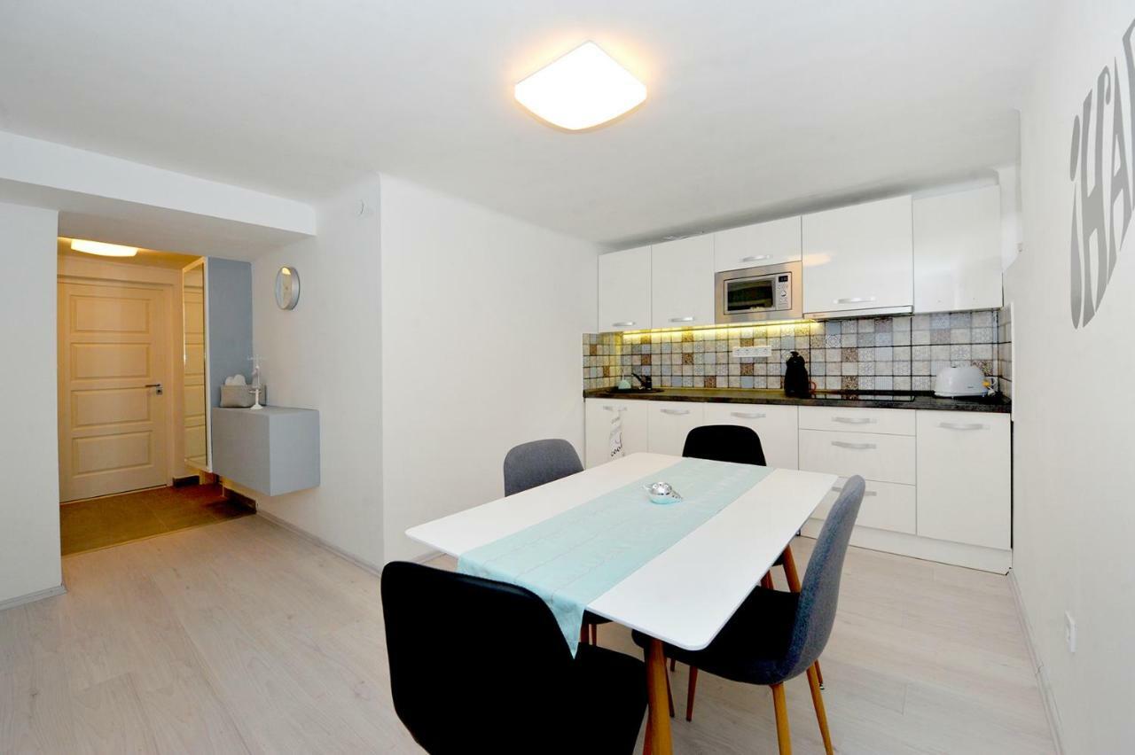 Pure Apartman Печ Экстерьер фото