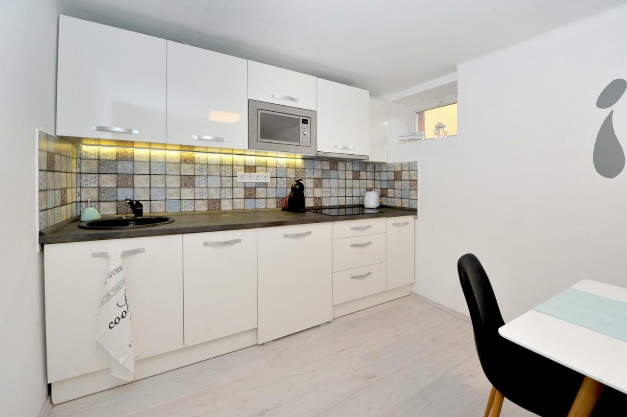Pure Apartman Печ Экстерьер фото